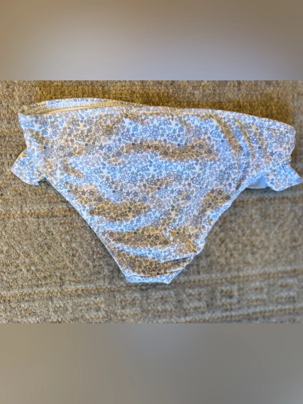 EUC Minnow Girls Slate Floral Bikini Bottoms size 7/8